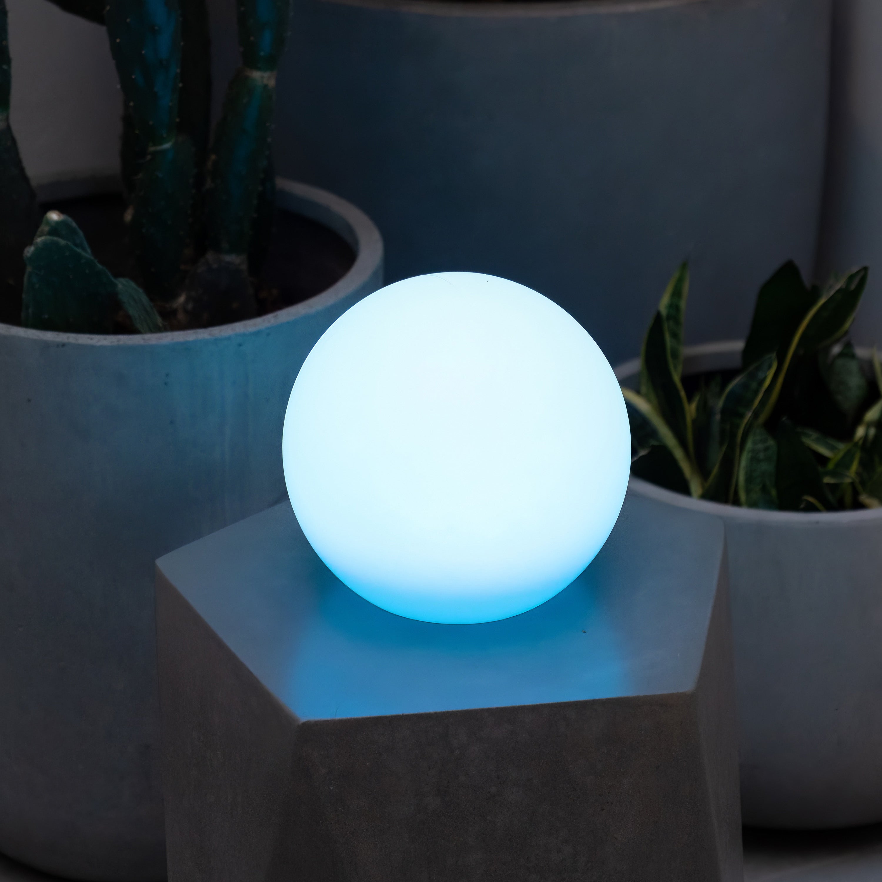 Solar orb store garden lights